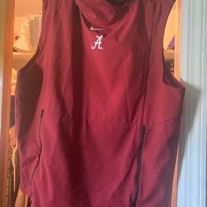Lightweight vest- Alabama Nike- barely worn